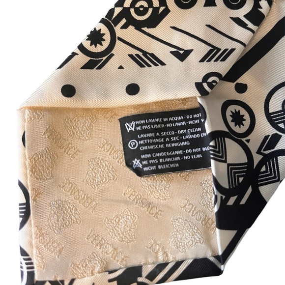 Silk Versace Tie - Picture 5 of 6
